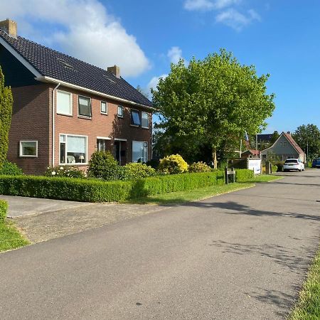 Huis Bij Het Water Met Sloepje Jutrijp ภายนอก รูปภาพ