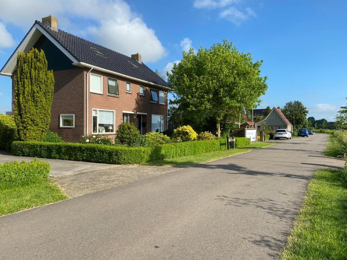 Huis Bij Het Water Met Sloepje Jutrijp ภายนอก รูปภาพ