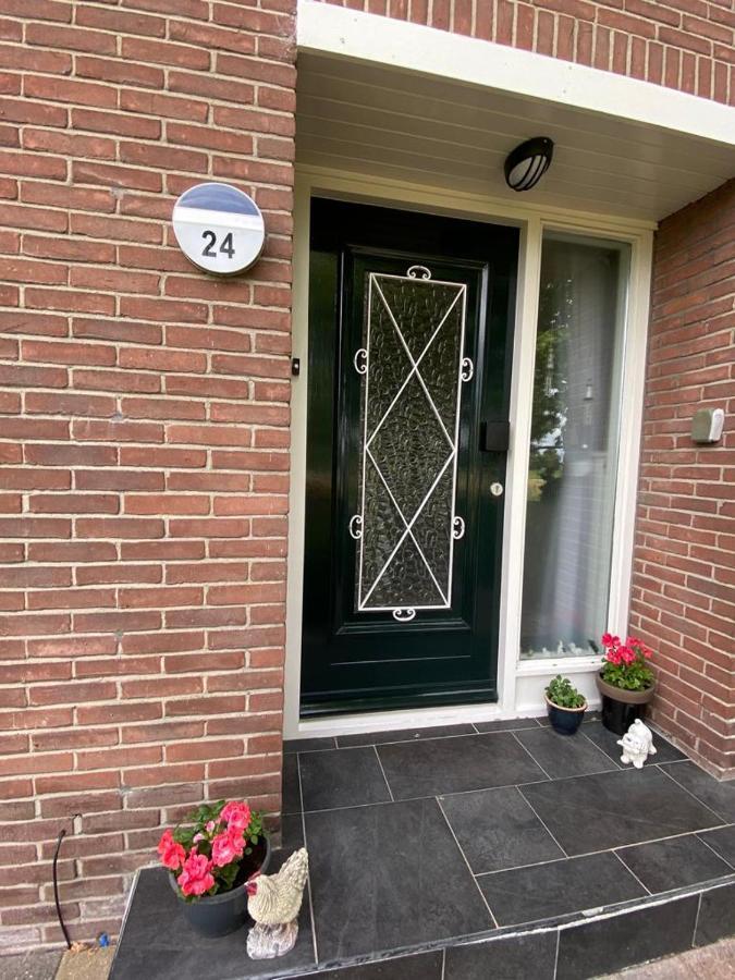 Huis Bij Het Water Met Sloepje Jutrijp ภายนอก รูปภาพ